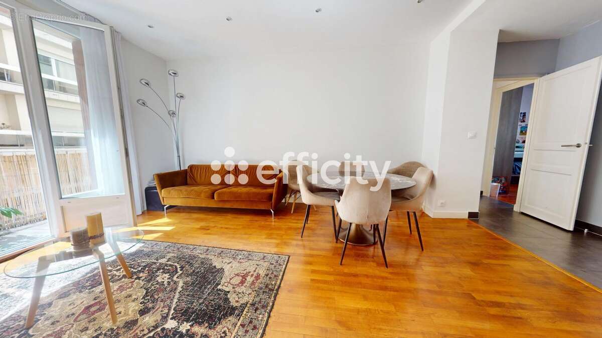 Appartement à LYON-6E