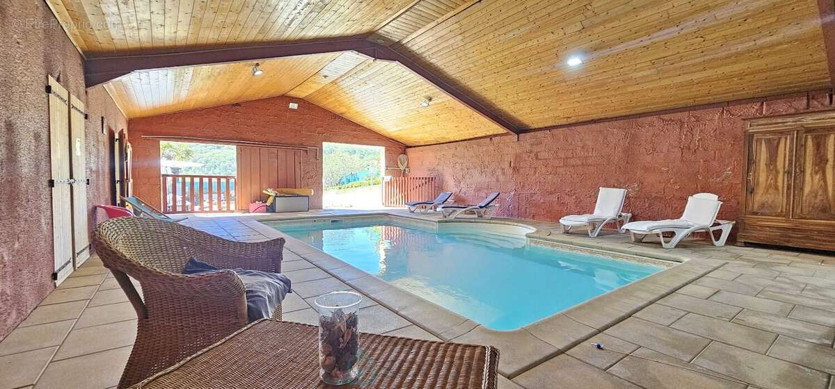 Maison à VEZAC
