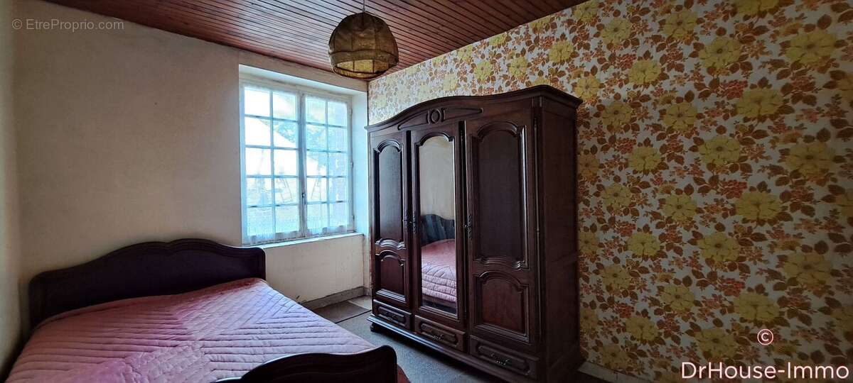 Maison à SAINT-MELOIR-DES-ONDES