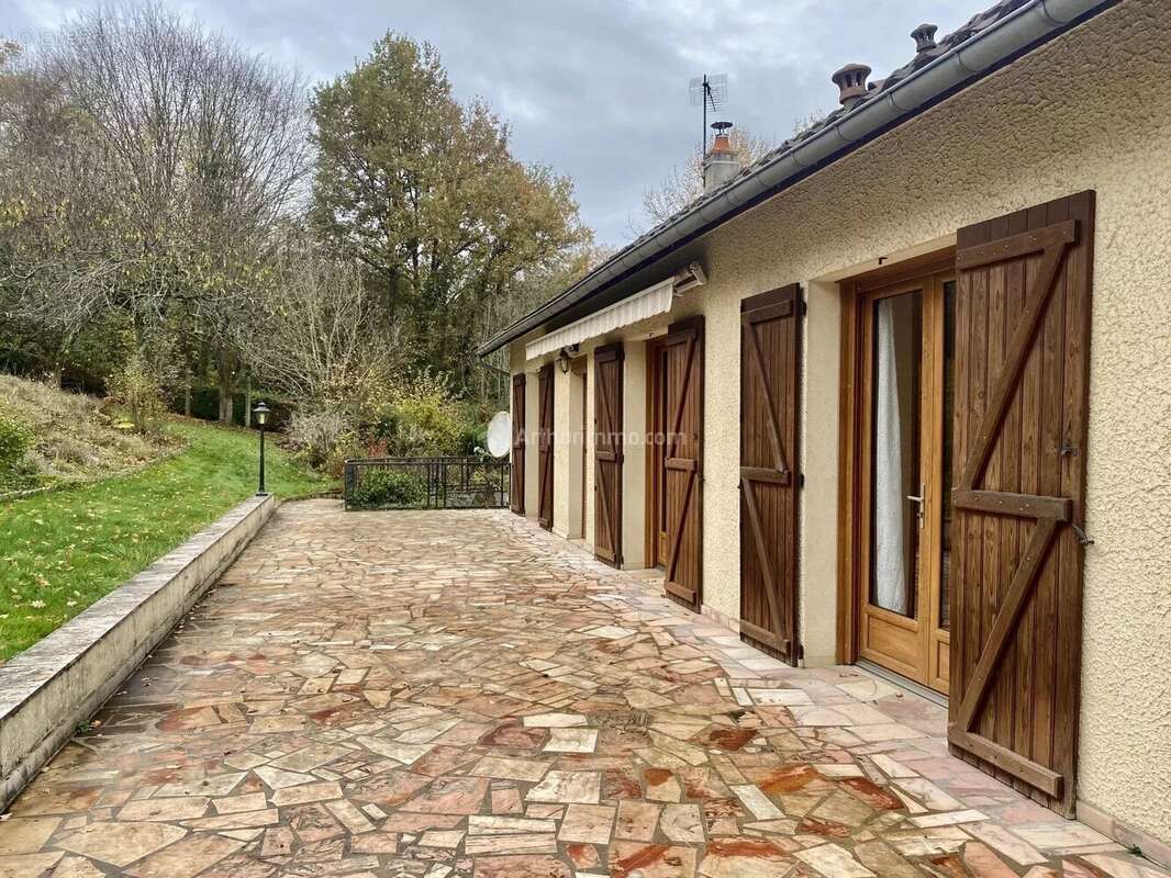 Maison à CHAHAIGNES