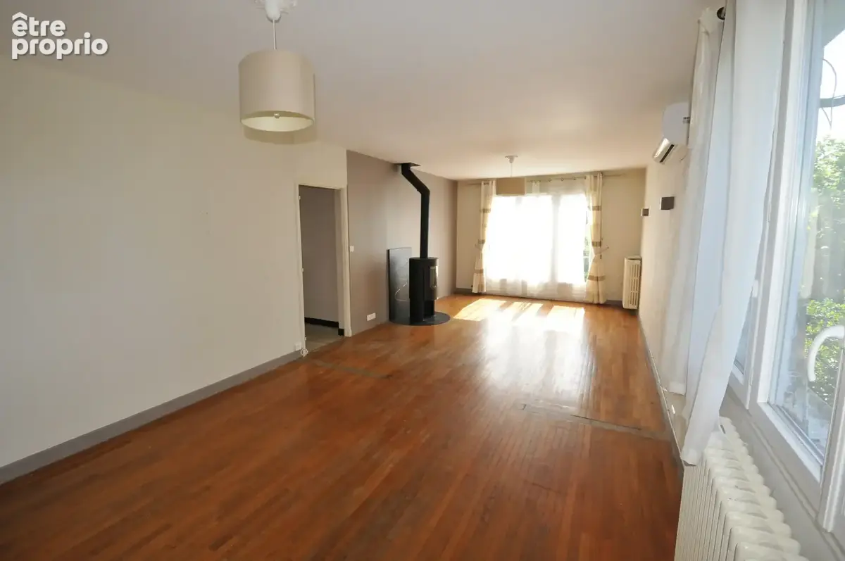 Maison au coeur de Feytiat centre en pierre - photo 10