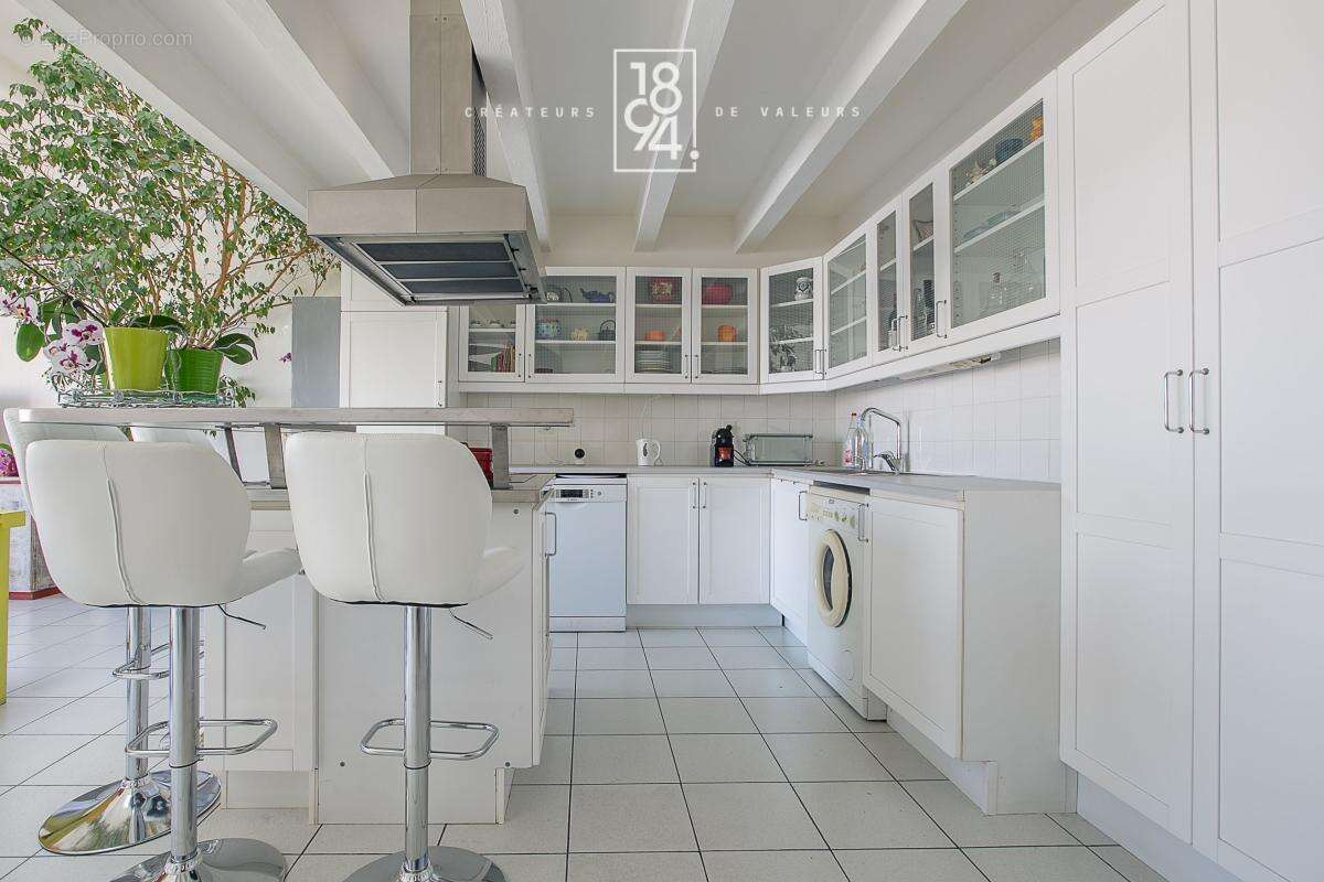 Appartement à MARSEILLE-7E