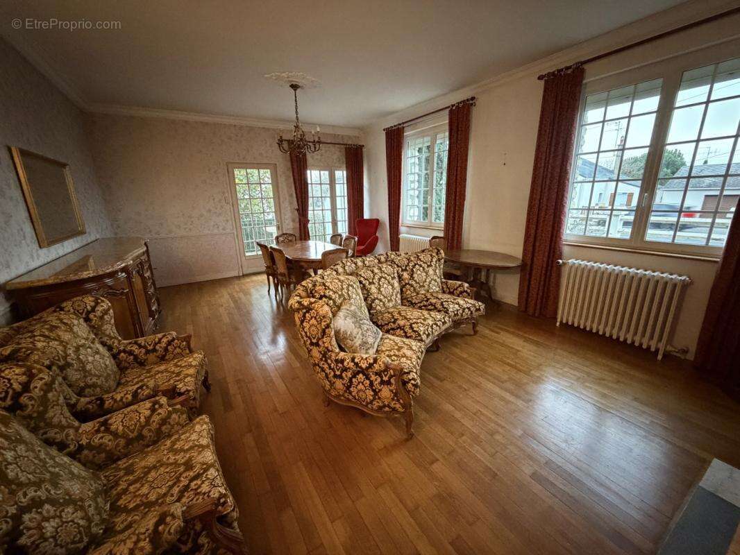 Maison à LA FERTE-BERNARD