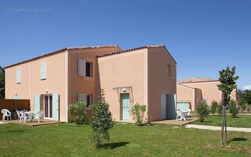 Appartement à LA LONDE-LES-MAURES