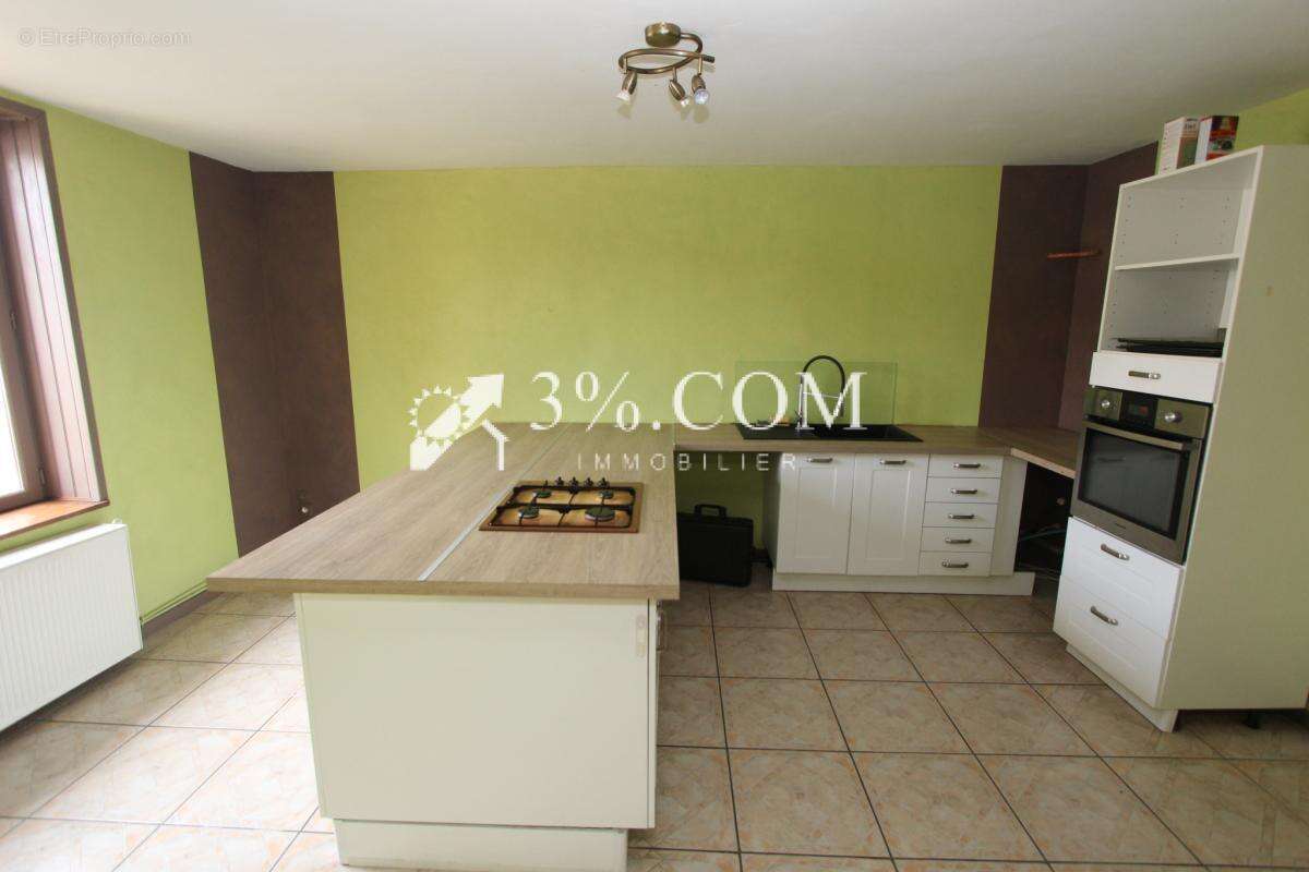 Maison 6 pièces 209 m2 - photo 2