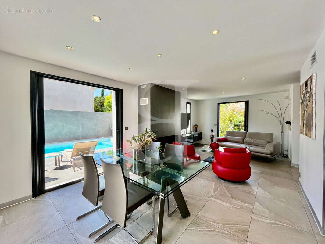 Maison à MAUSSANE-LES-ALPILLES