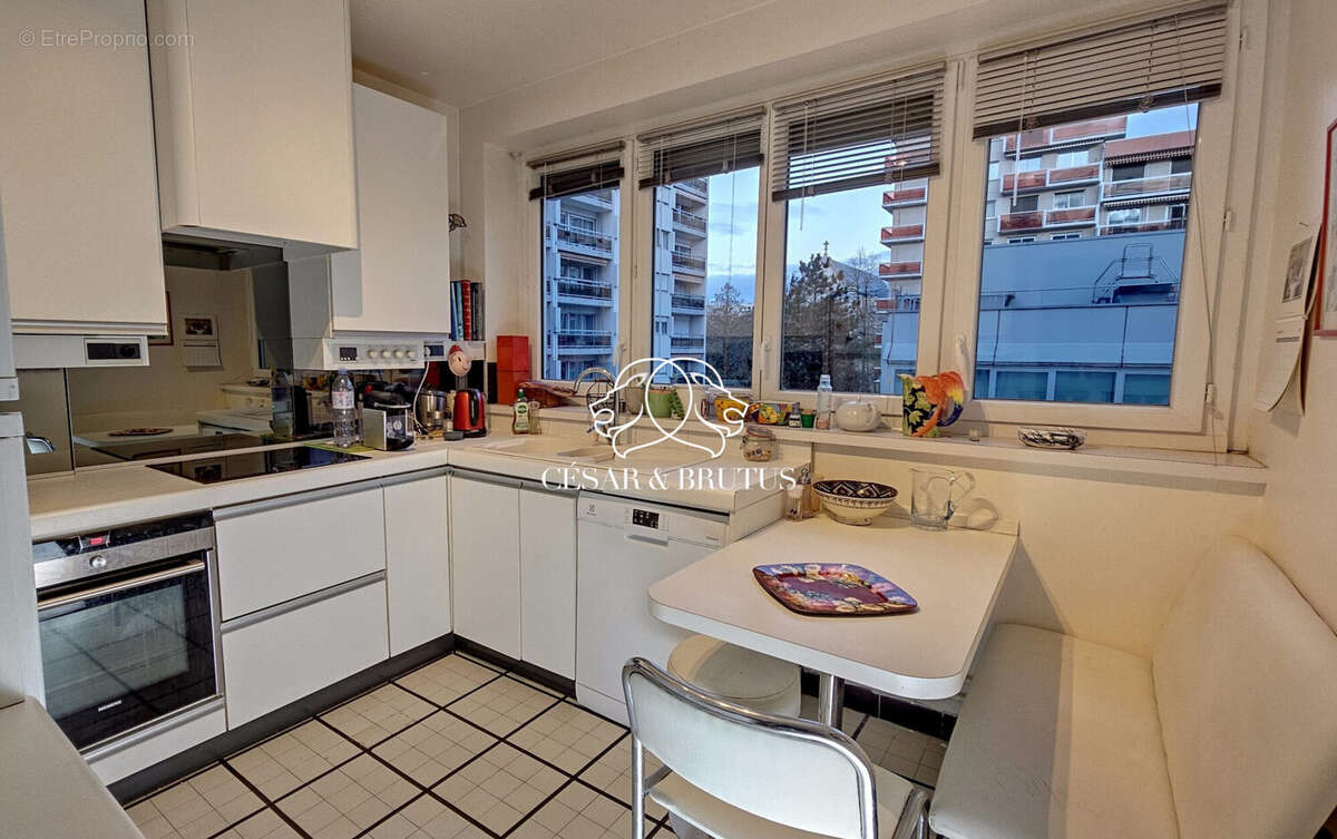 Appartement à LYON-6E