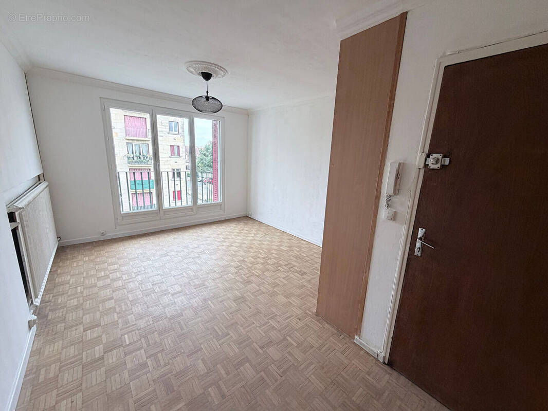 Appartement à SAINT-MAUR-DES-FOSSES