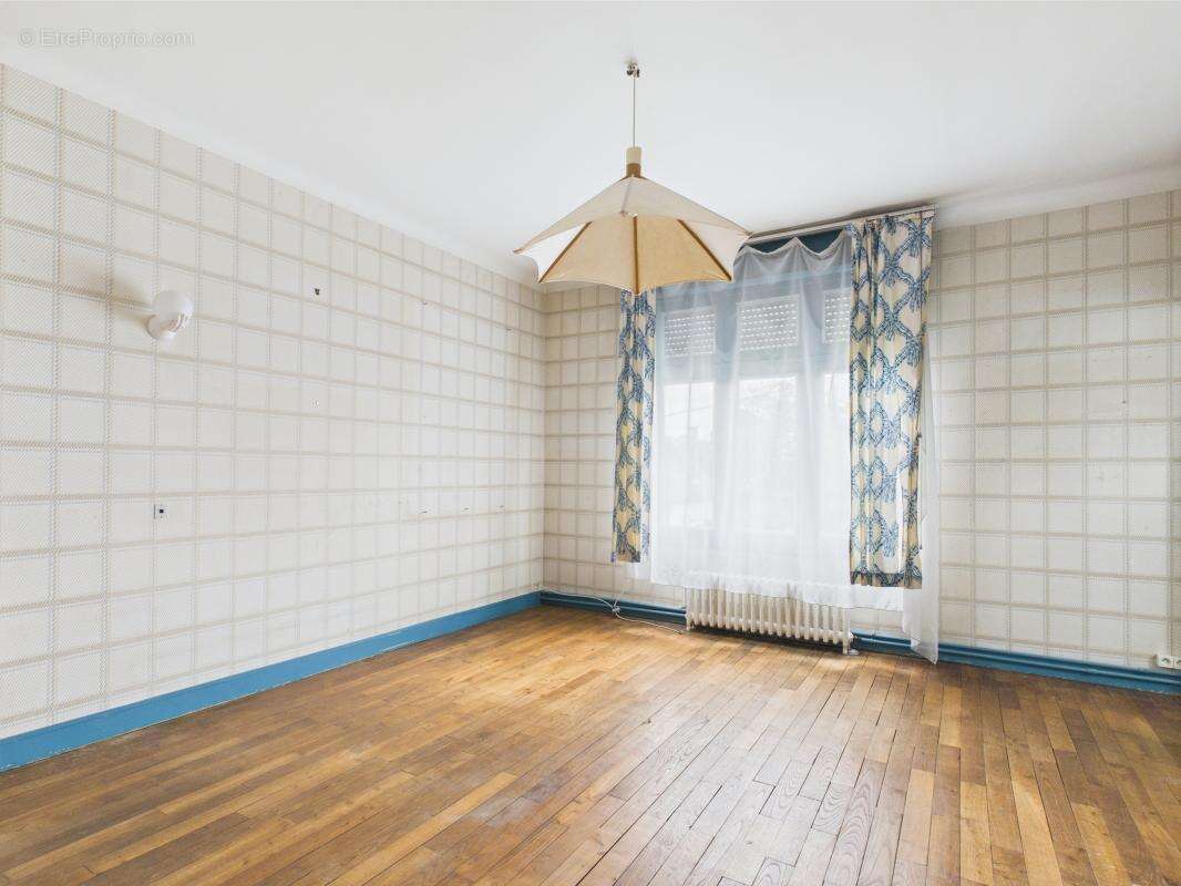 Maison à CORPS-NUDS