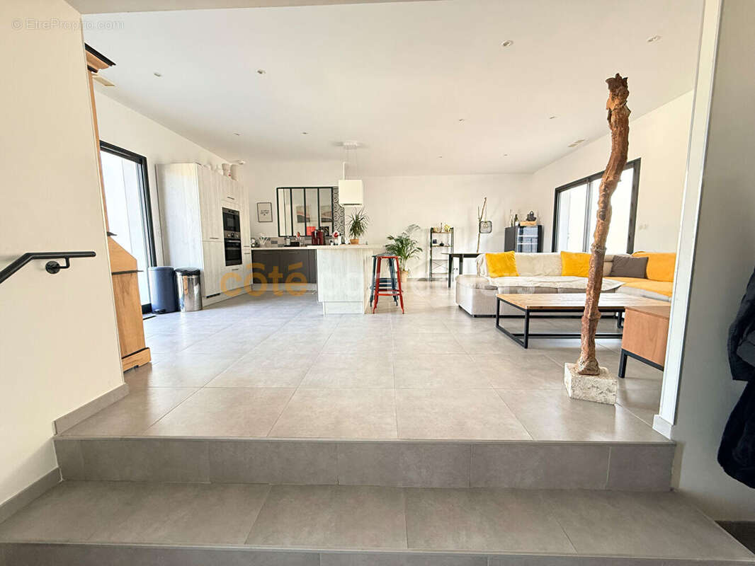 Maison à AIGUES-VIVES