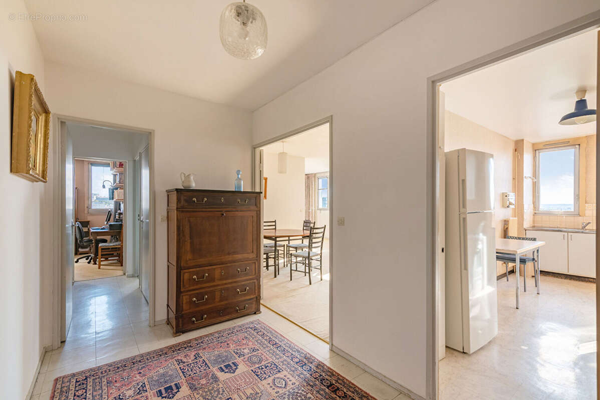 Appartement à PARIS-19E