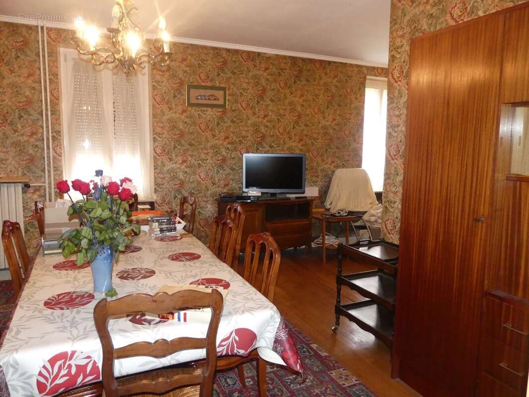 Maison à LE CREUSOT