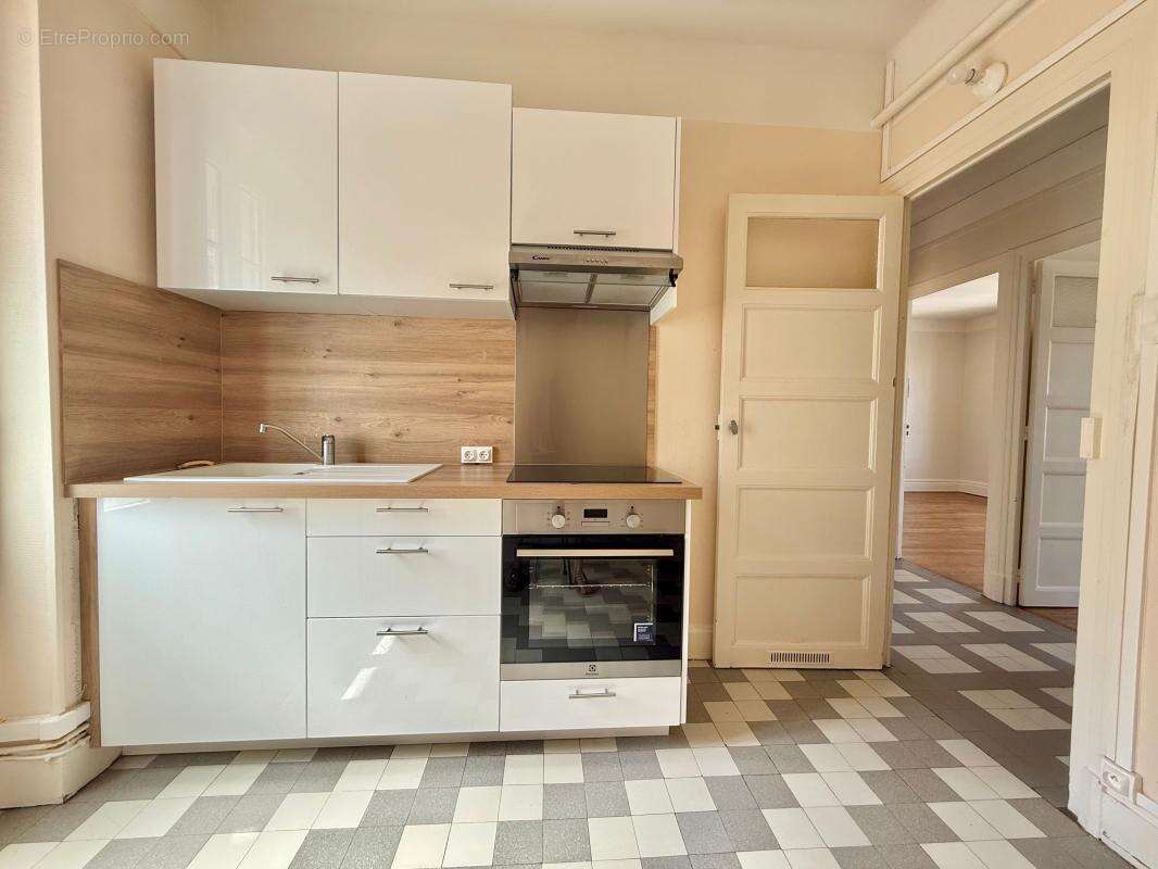 Appartement T3 avec cave et grenier, propre, stationnement aisé - photo 15