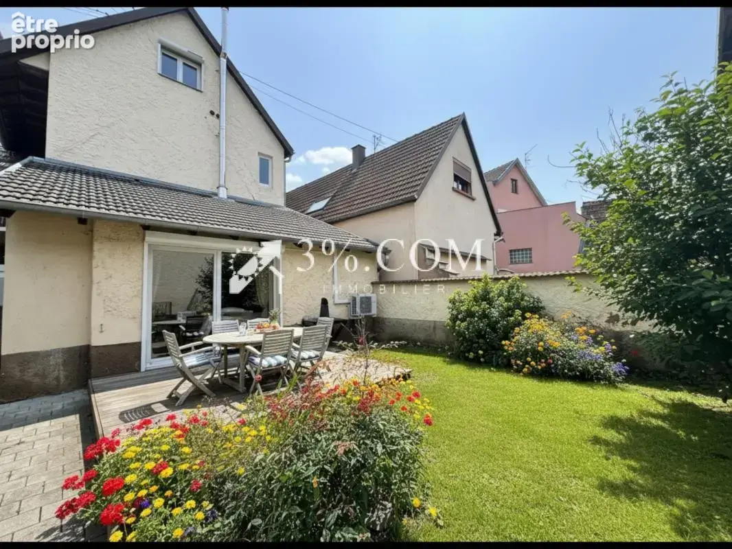 3%COM Grande maison rénovée avec dépendance au centre de SCH - photo 3