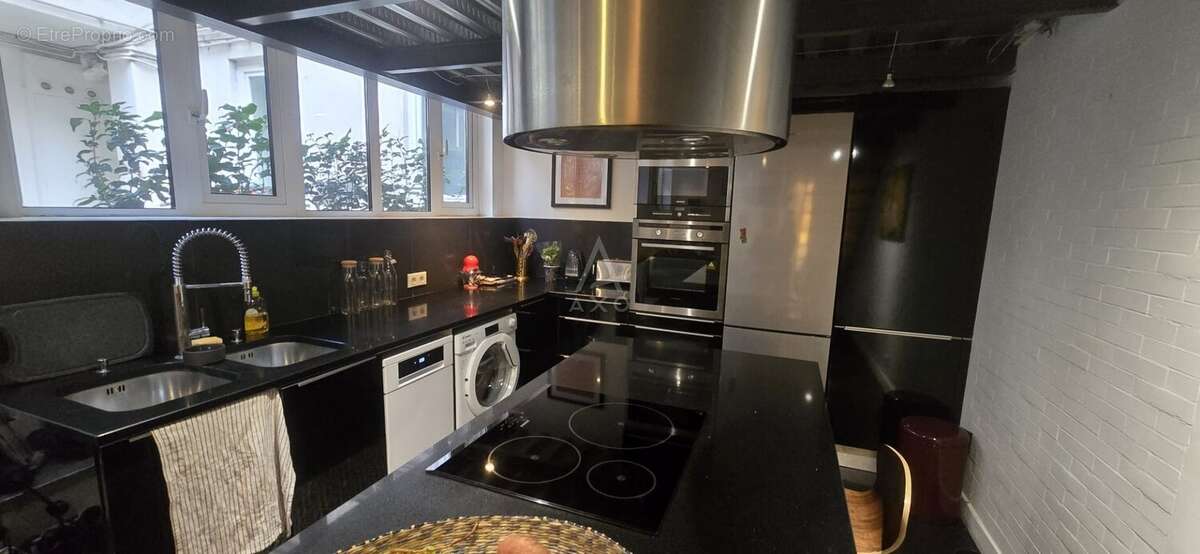 Appartement à PARIS-7E