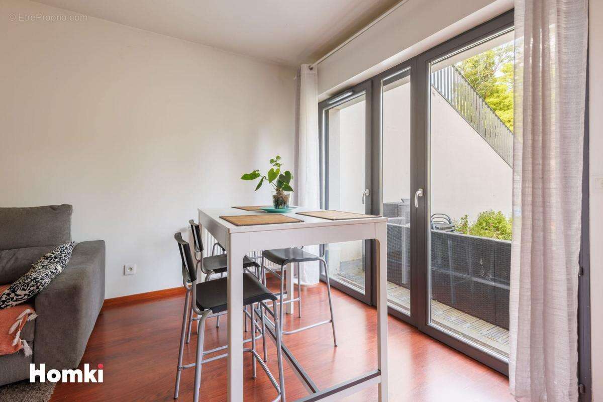 Superbe T2 avec jardin privatif et terrasse sans vis-à-vis – Secteur recherché La Glacière / Trémonteix - photo 8