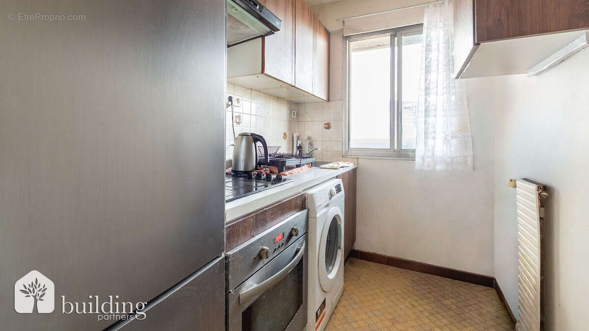 Appartement à COURBEVOIE