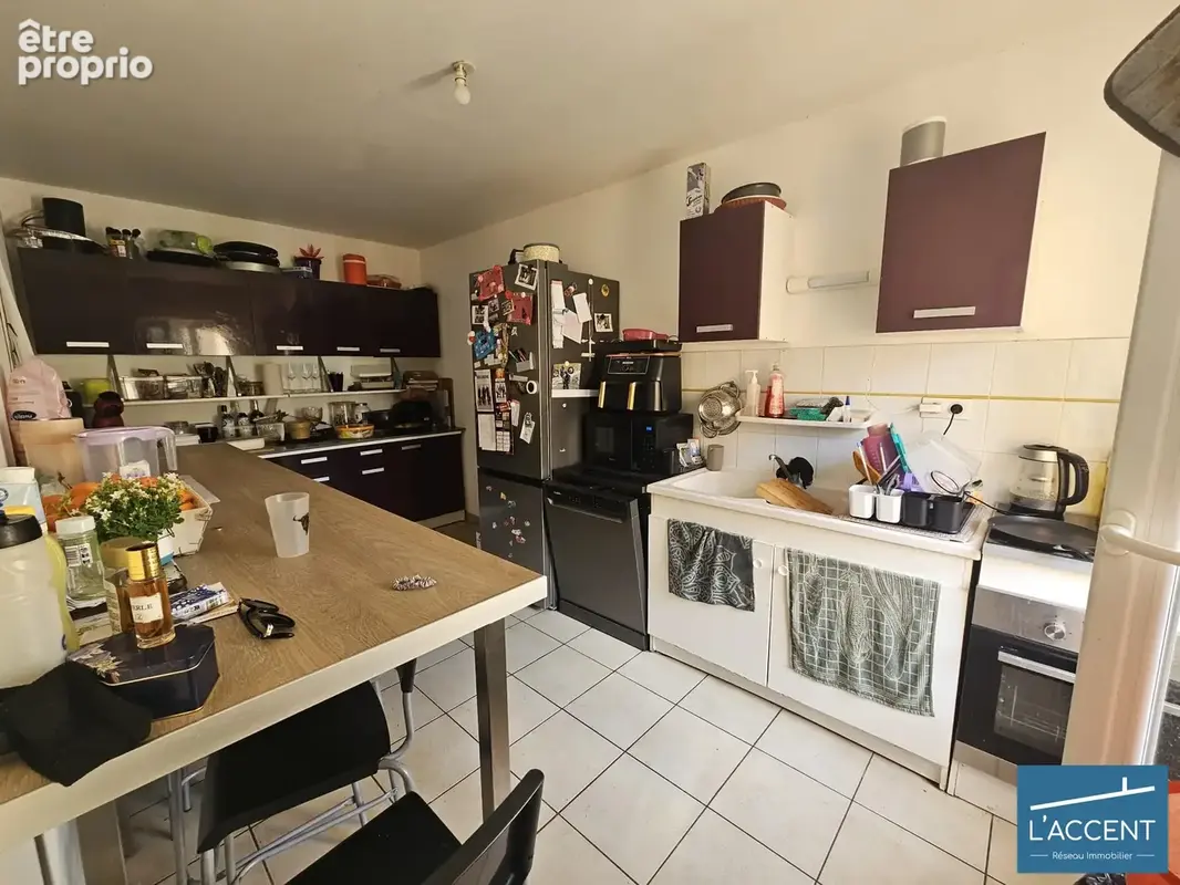 Photo Maison à Jonquieres-Saint-Vincent au prix de 341 000€