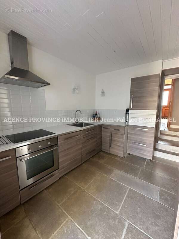 Maison à SAINT-PAUL-TROIS-CHATEAUX