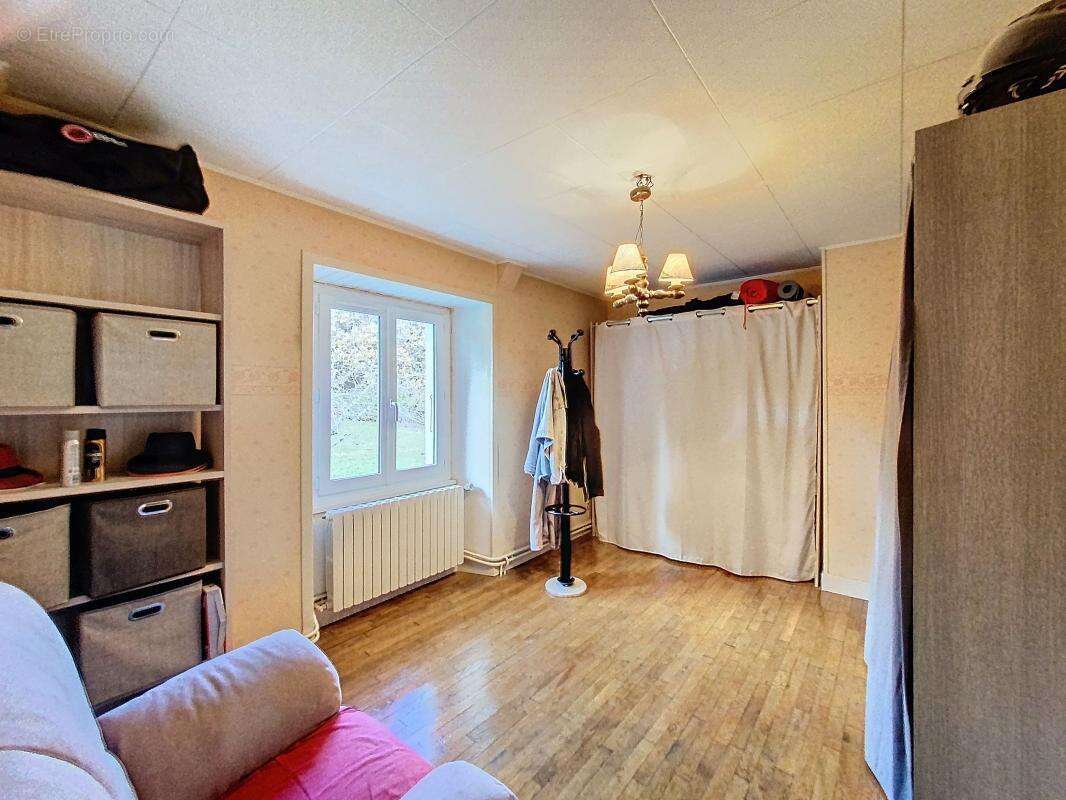 Maison à SAINT-BONNET-L&#039;ENFANTIER