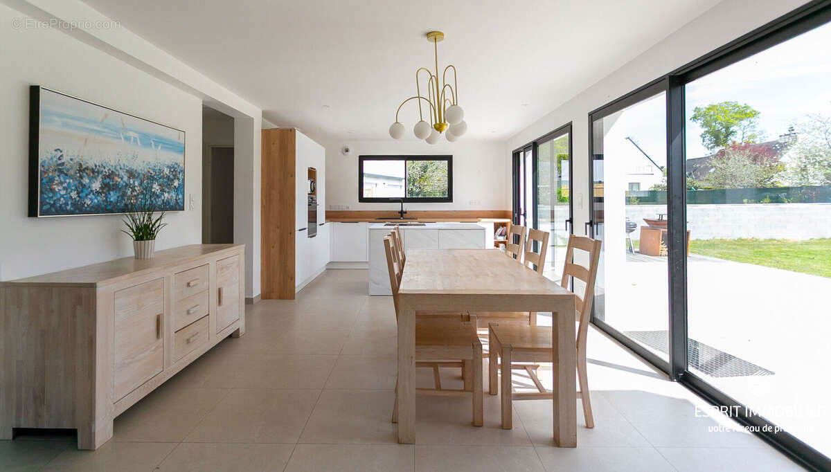 Maison à RIEC-SUR-BELON