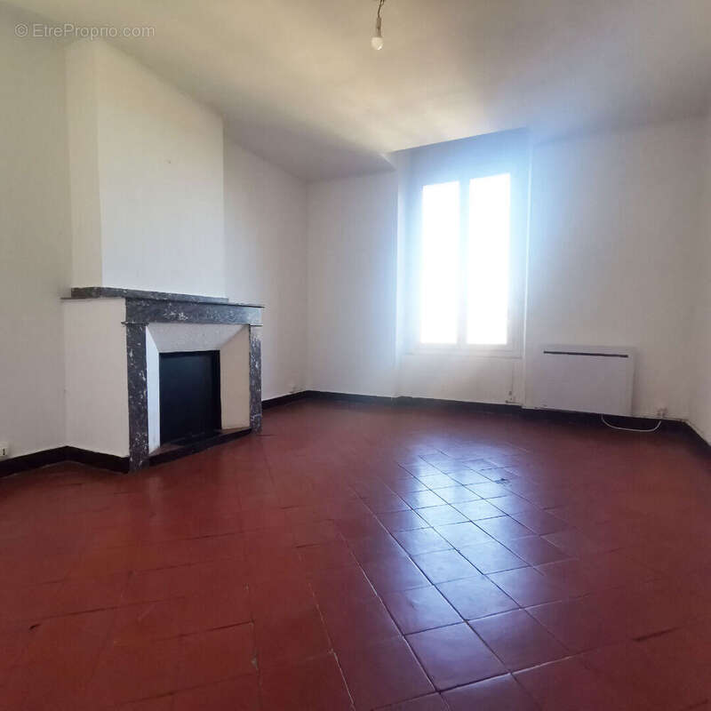 Immeuble 234m² à ginestas - photo 5