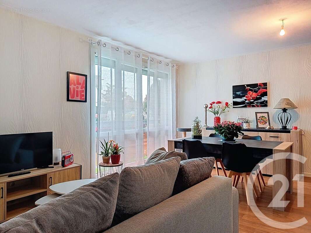 Appartement à SAINTE-SAVINE