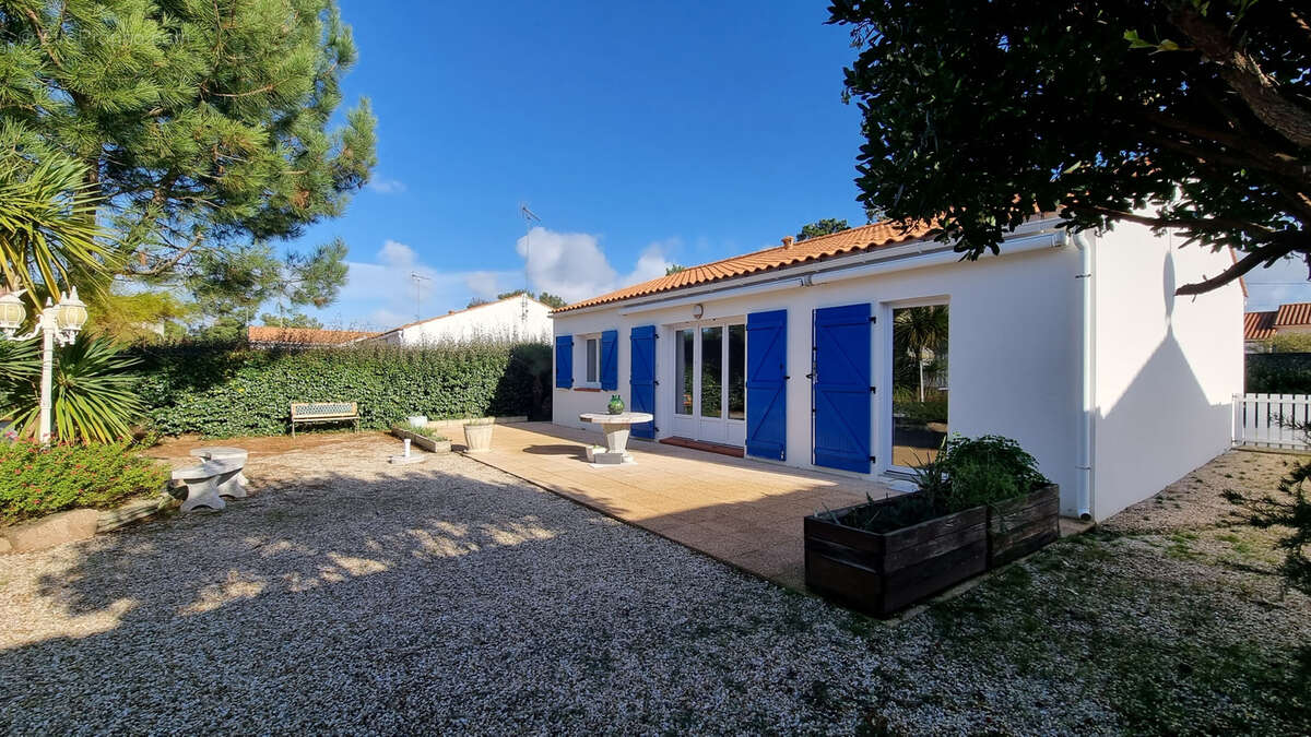 Maison parfaitement entretenue 2 chambres + garage - photo 2