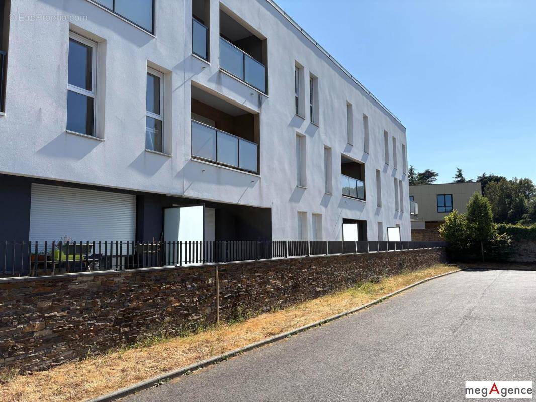Appartement à SAINT-SEBASTIEN-SUR-LOIRE