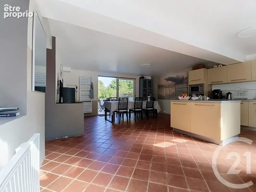 Maison 5 pièces 147 m² à vendre à La Chapelle-Rablais (77370) - photo 2