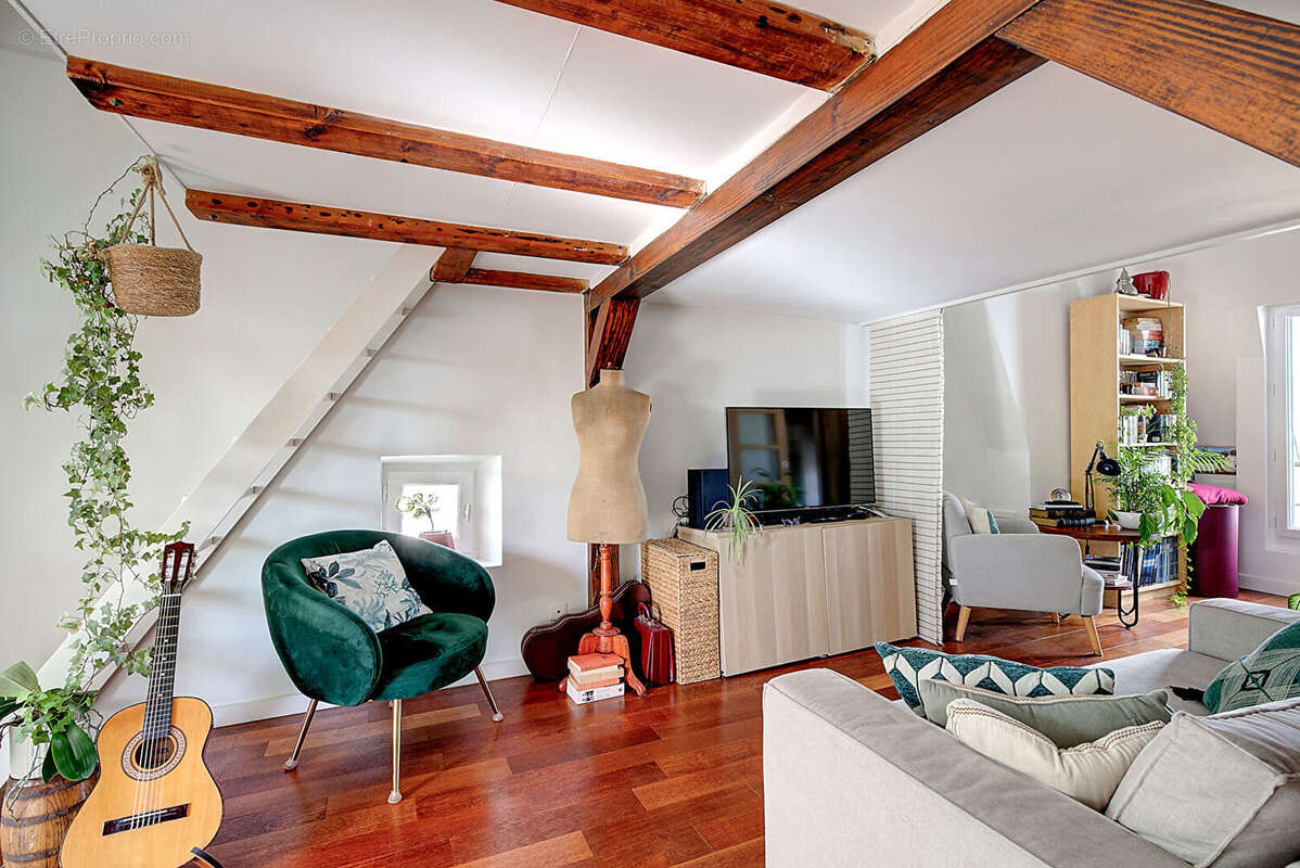 Appartement à PARIS-18E