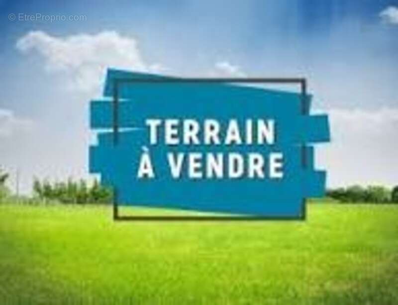 Terrain à CELLES-SUR-DUROLLE