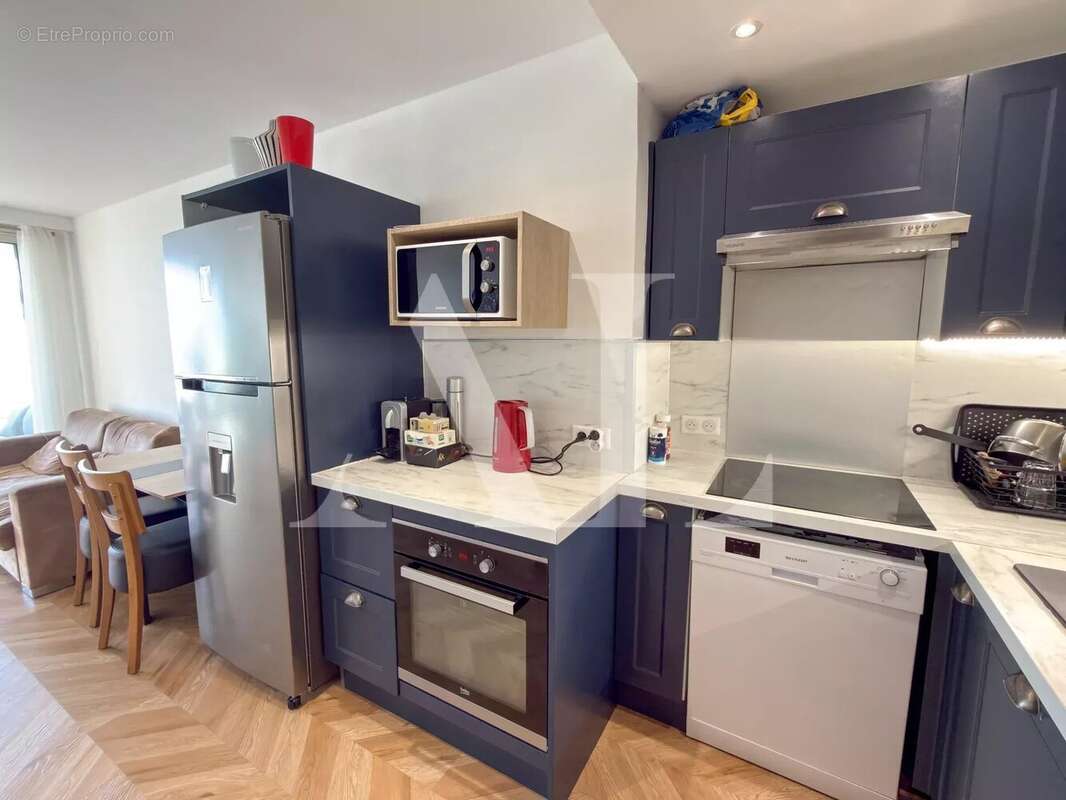 Appartement à VALLAURIS