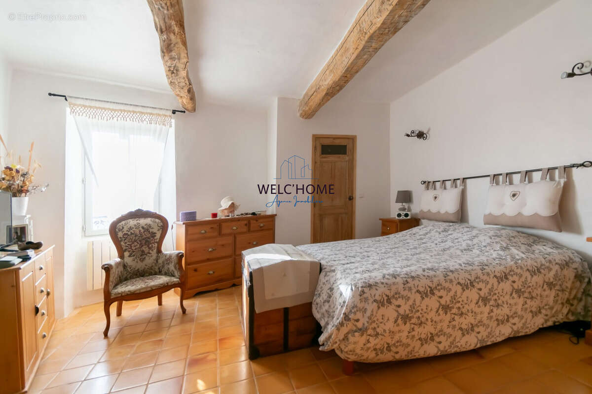 Maison à BAUDINARD-SUR-VERDON