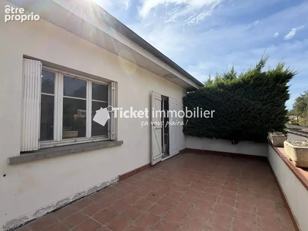 Appartement t2 45m2 pibrac centre, 1er étage, terrasse de 19m2, cuisine et salle d'eau neuves, travaux bien avancés etc ... - photo 10