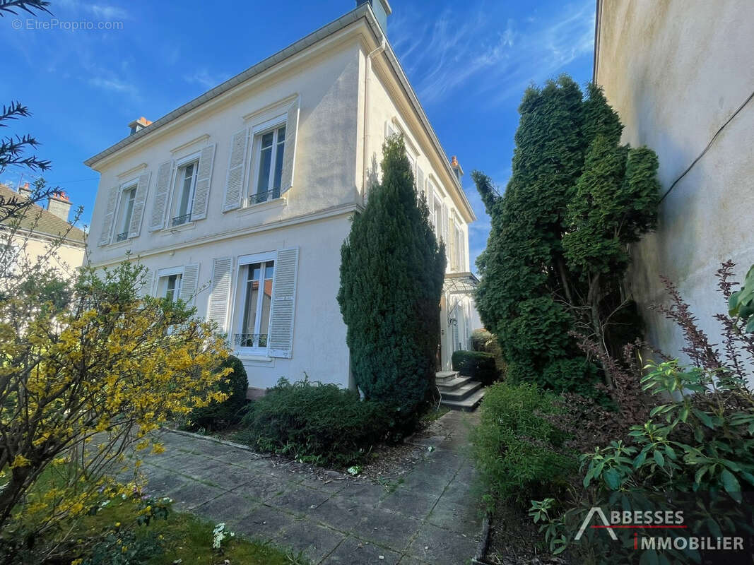 Maison à REMIREMONT