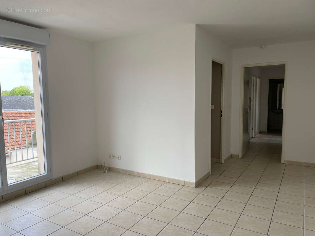 Appartement à LA FERTE-GAUCHER