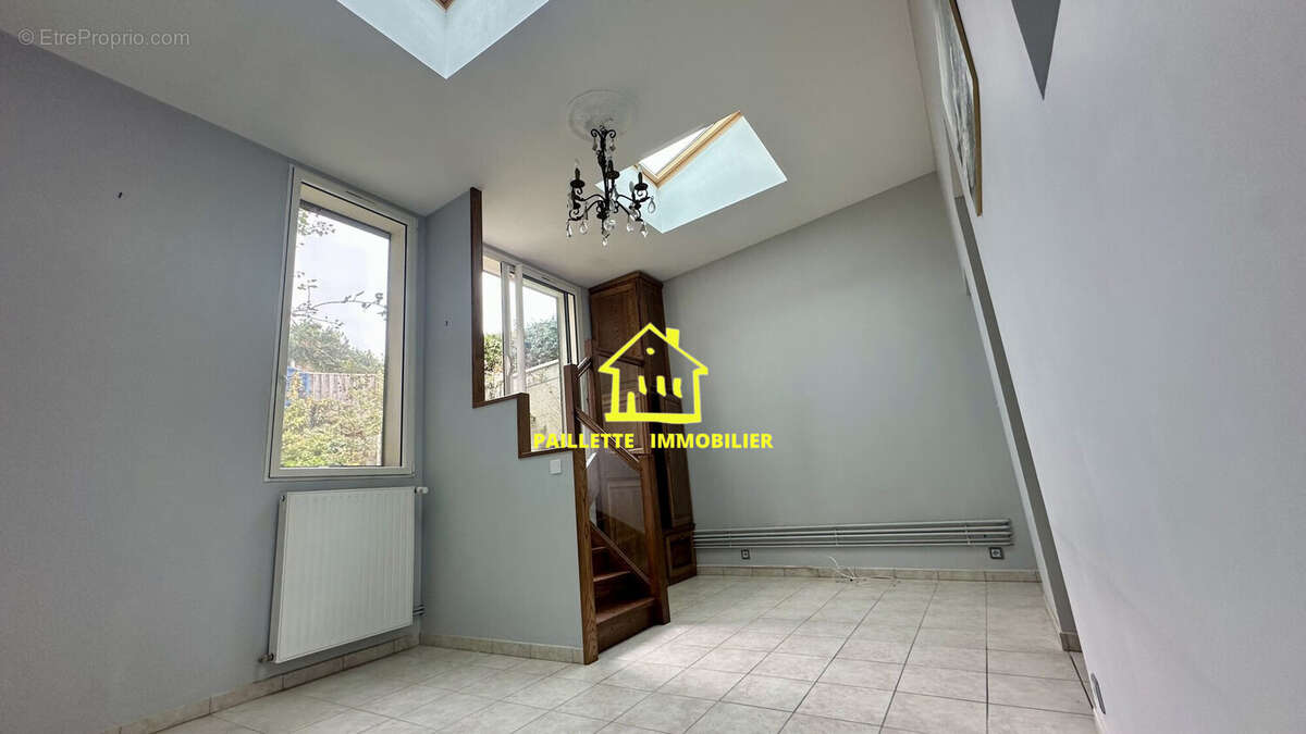 Maison à MONTIVILLIERS