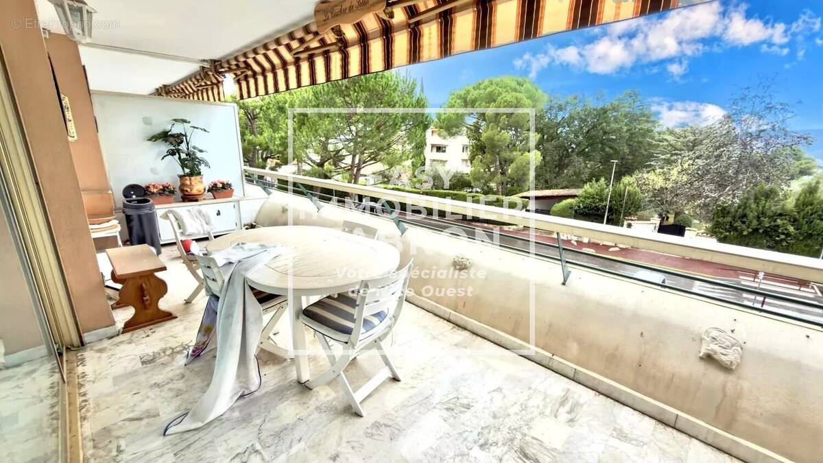 Appartement à LE CANNET