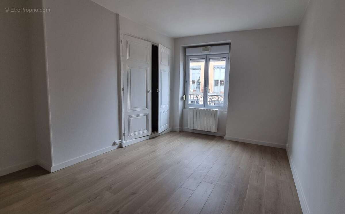 Chambre - Appartement à LYON-7E