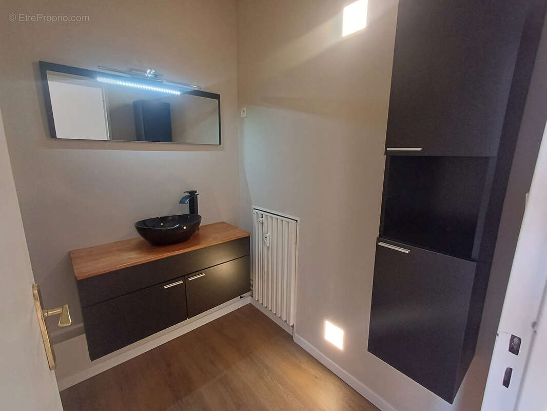 Appartement à LA VALETTE-DU-VAR