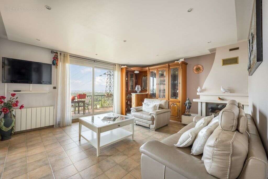 Maison à RILLIEUX-LA-PAPE