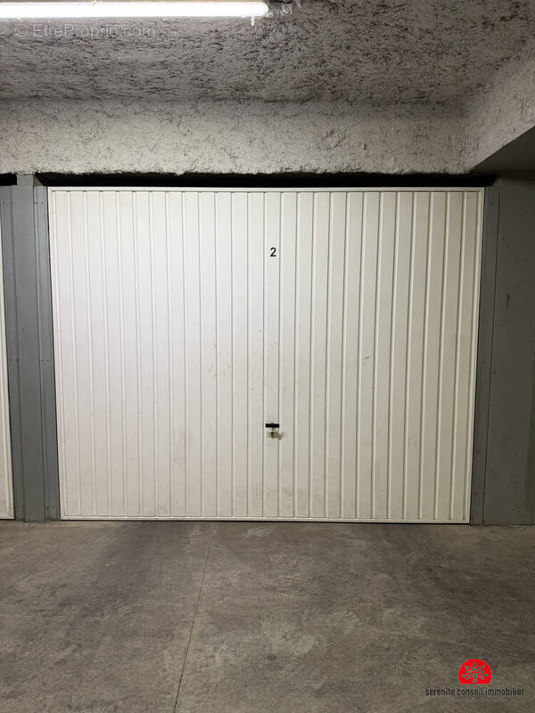 Parking à RILLIEUX-LA-PAPE