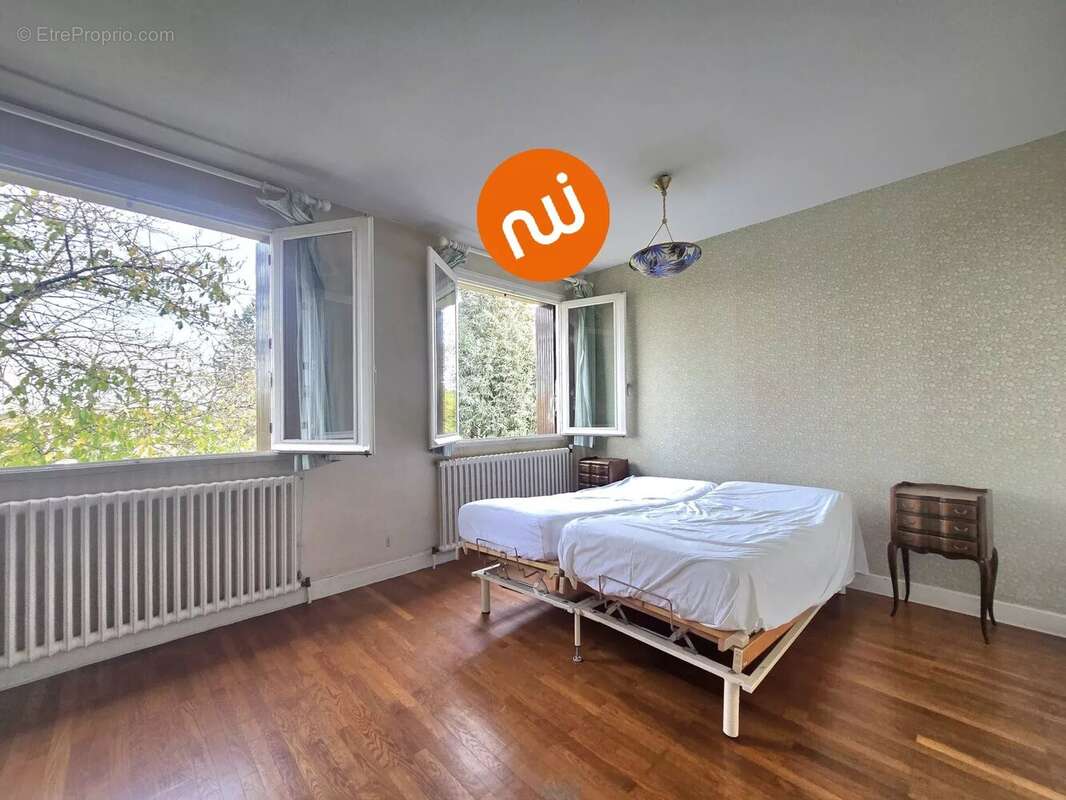 Maison à TASSIN-LA-DEMI-LUNE