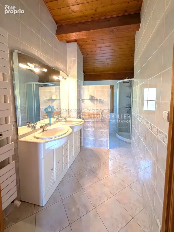 Dépt. 07 - A VENDRE à LANAS - Maison de 262 m2 - Parcelle de 3.100 m2 - photo 8