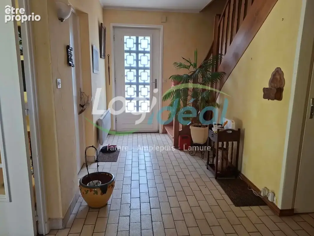 Grande maison de 1980 (5 chambres) avec dépendances et piscine sur 4000m2 de terrain - photo 2