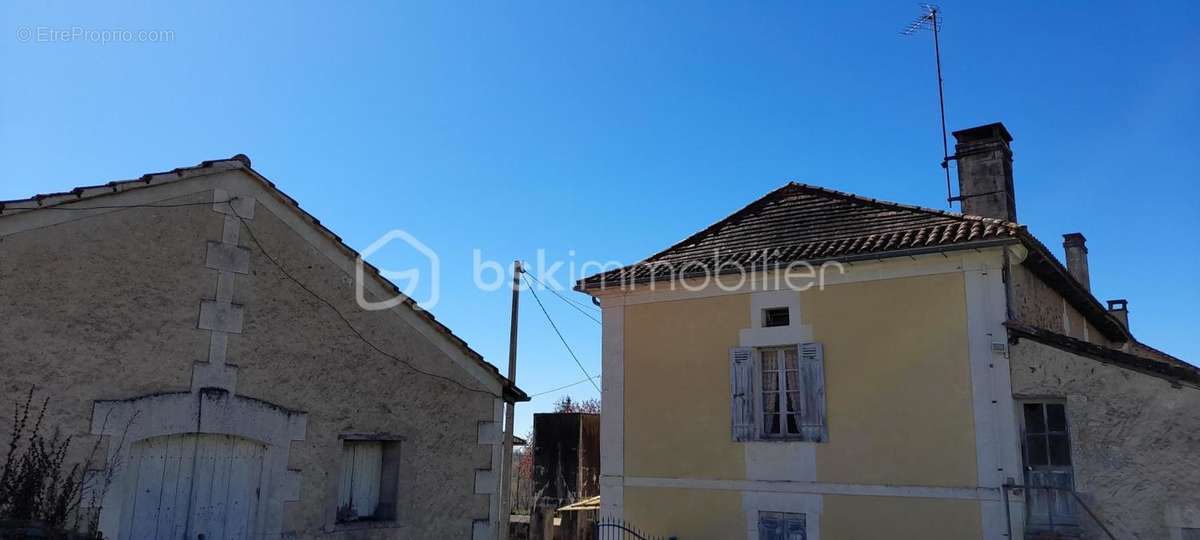 Maison à SIORAC-DE-RIBERAC