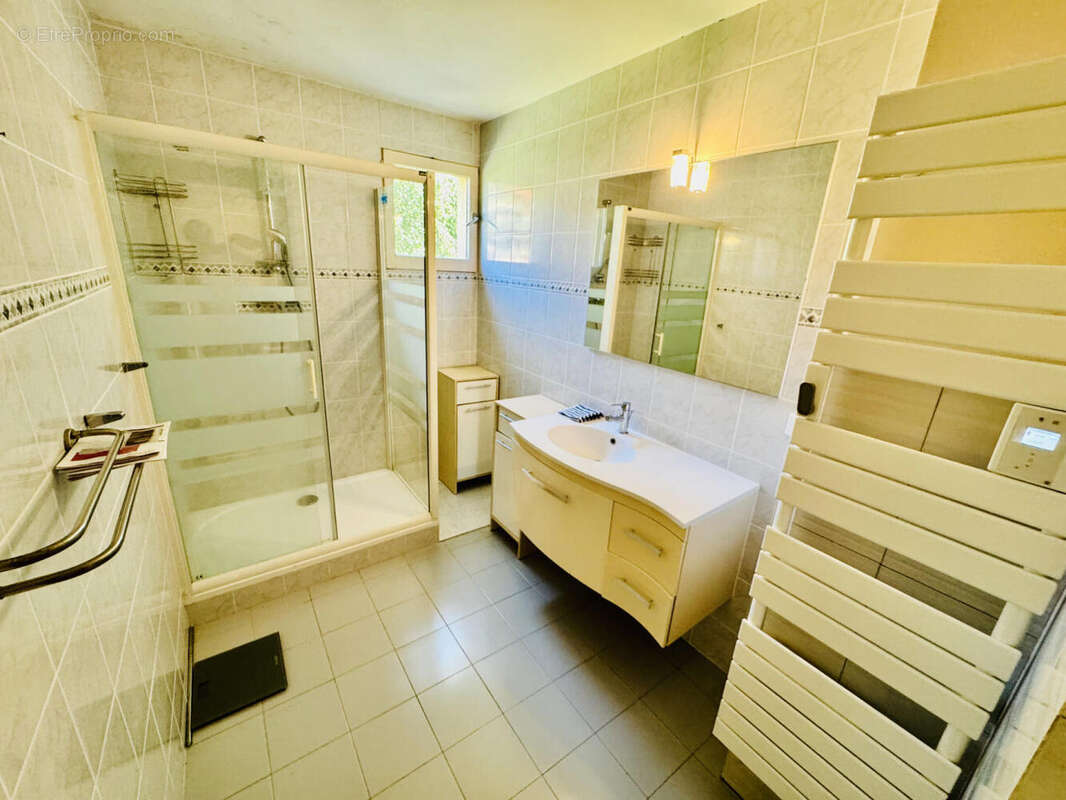 sde - Appartement à SAINT-JULIEN-EN-GENEVOIS