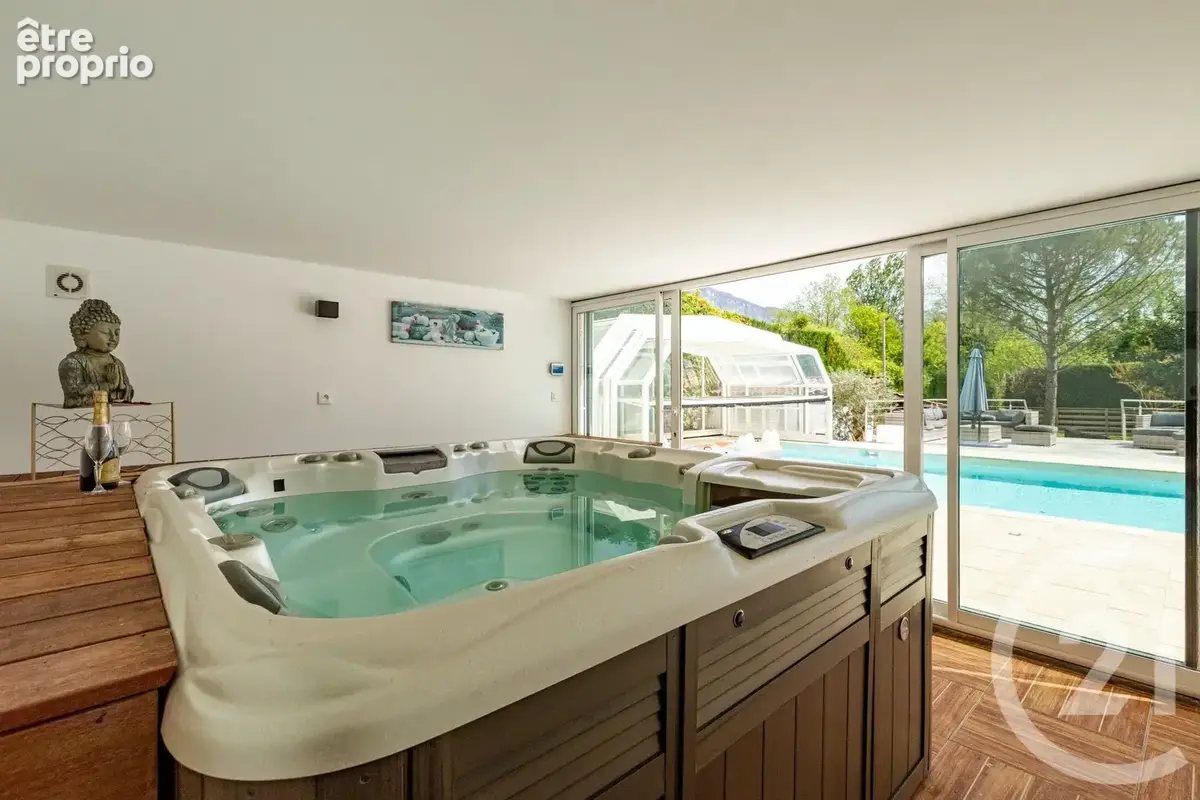 Maison 8 pièces 184 m² à vendre à Veurey-Voroize (38113) - photo 12