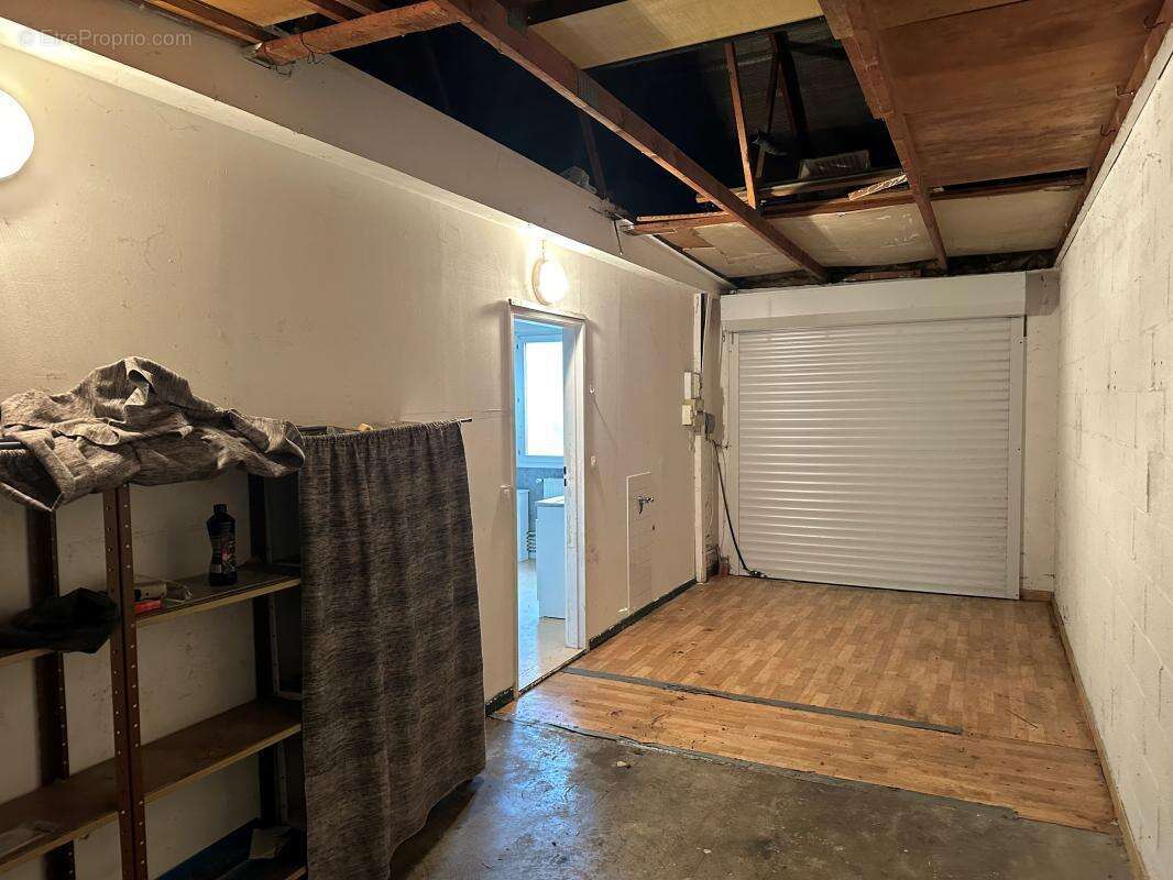 Appartement à COURRIERES